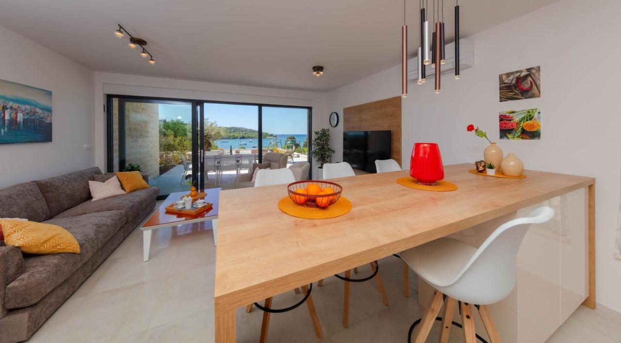 Apartman Oranž Banjole Bagian luar foto