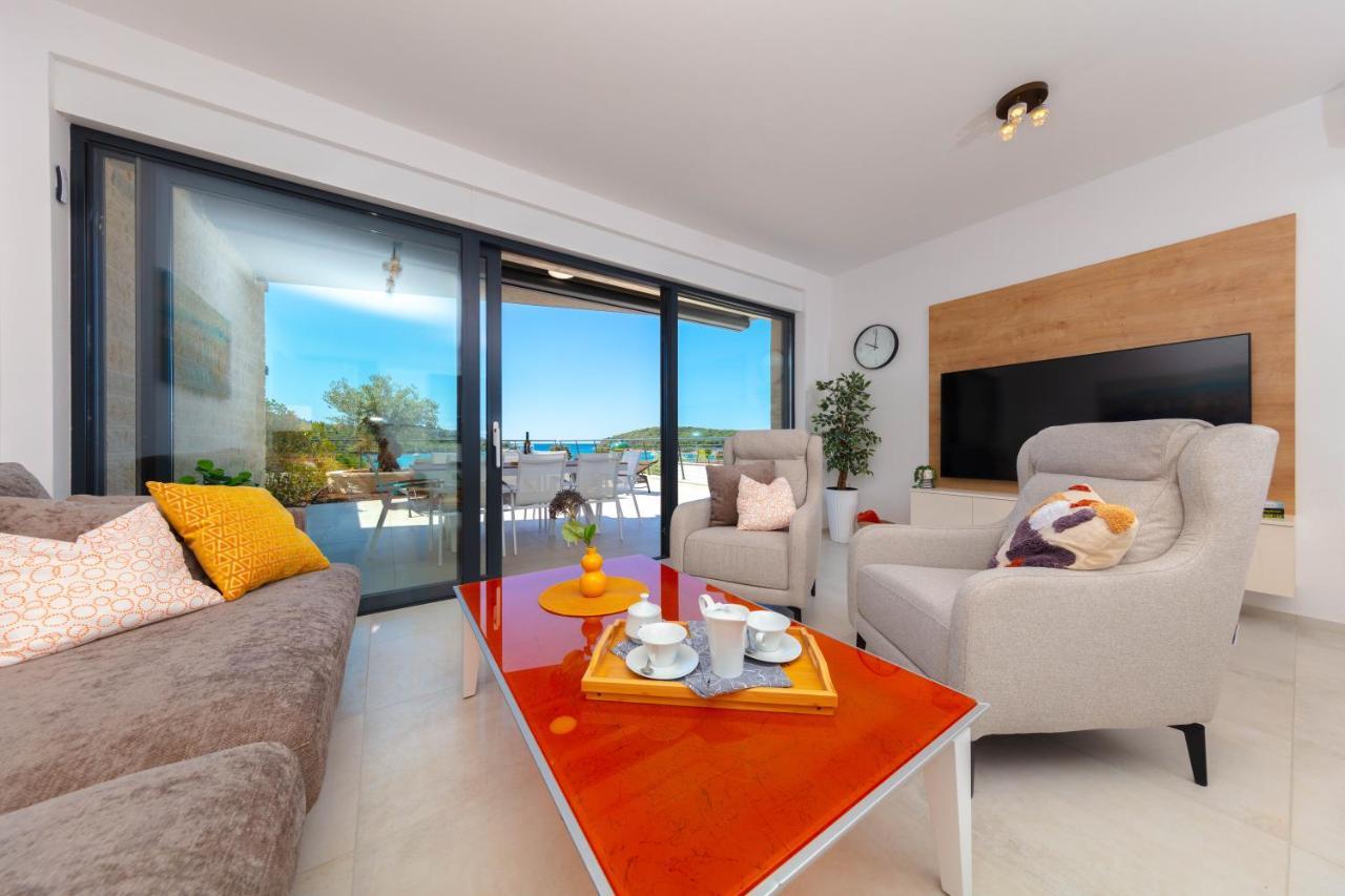 Apartman Oranž Banjole Bagian luar foto