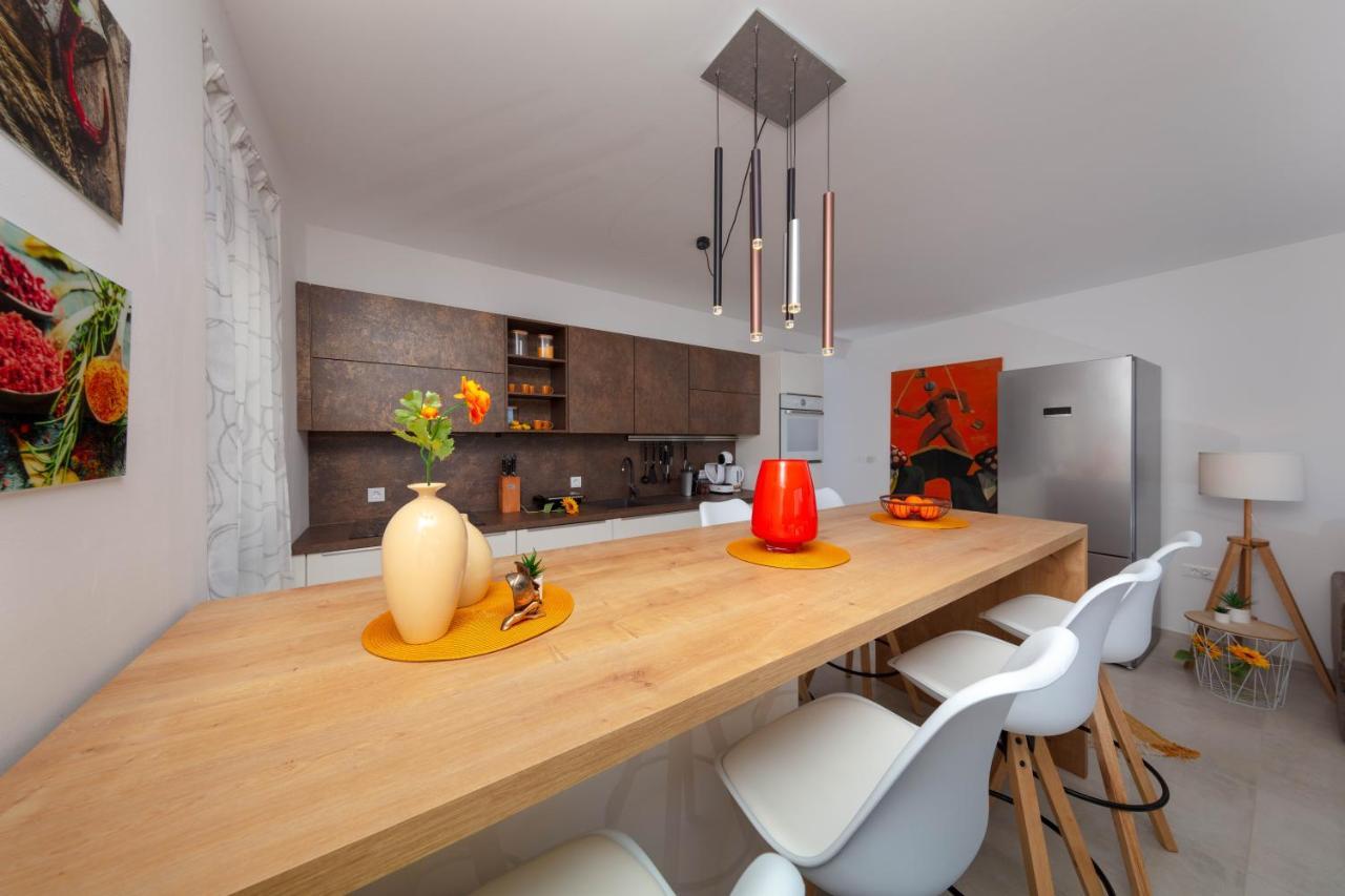 Apartman Oranž Banjole Bagian luar foto