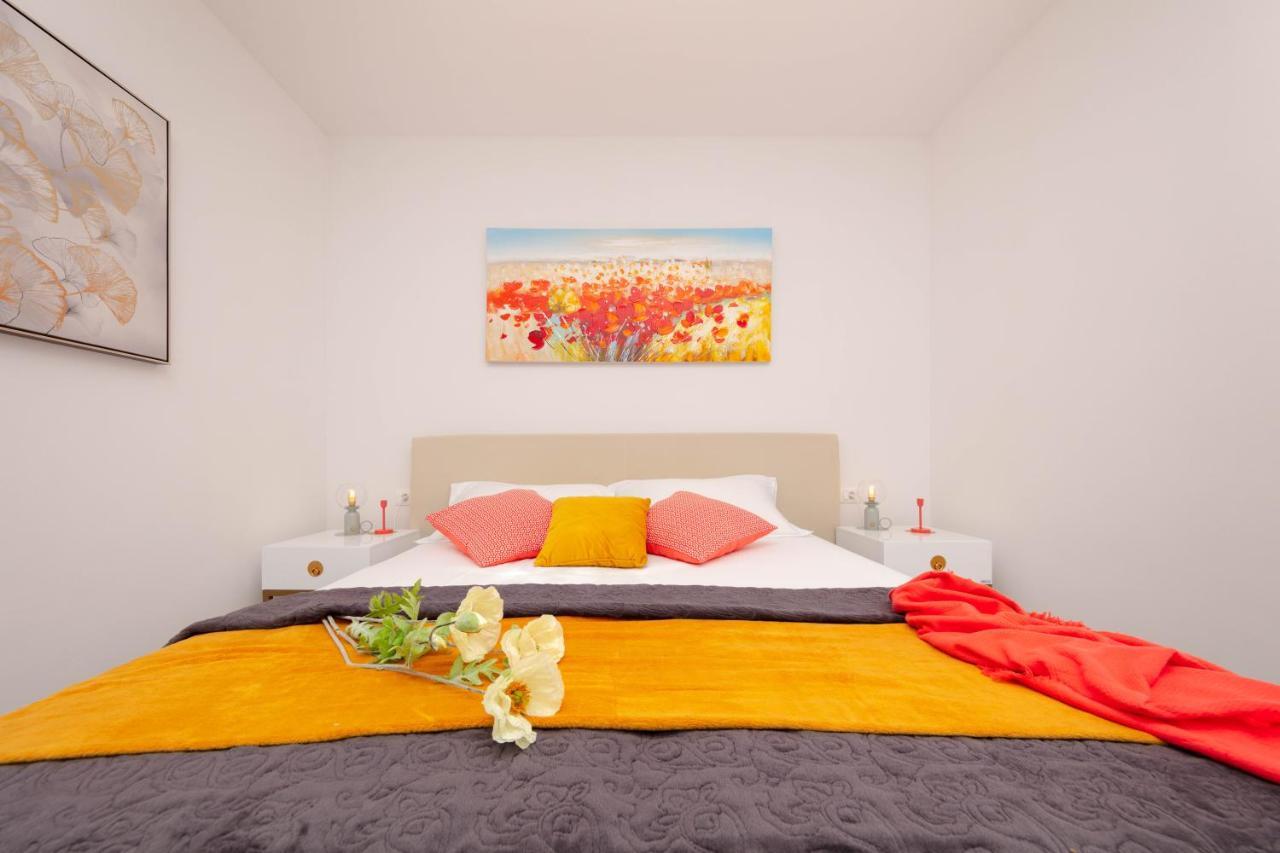 Apartman Oranž Banjole Bagian luar foto