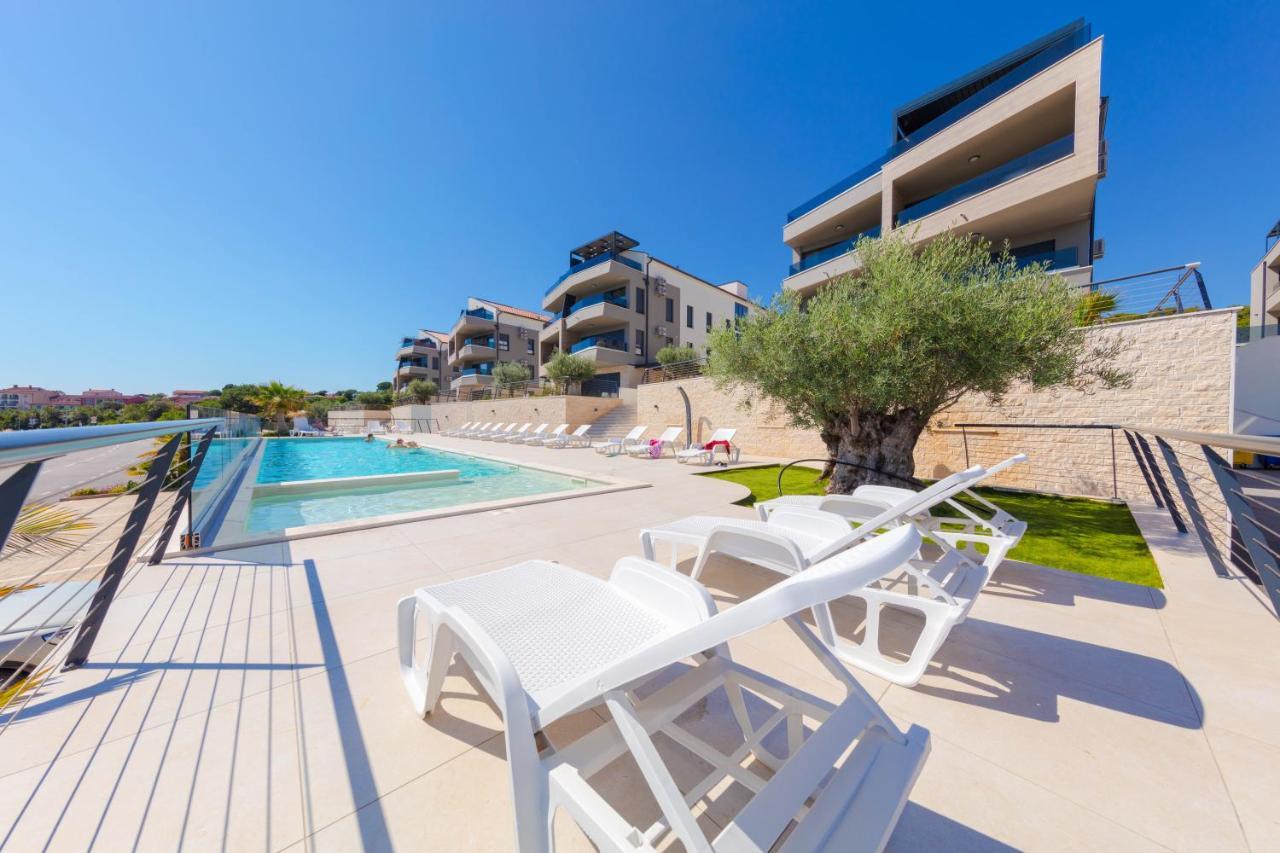 Apartman Oranž Banjole Bagian luar foto