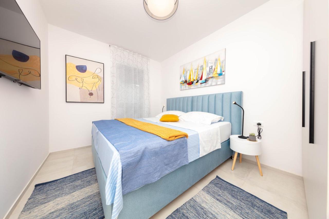 Apartman Oranž Banjole Bagian luar foto